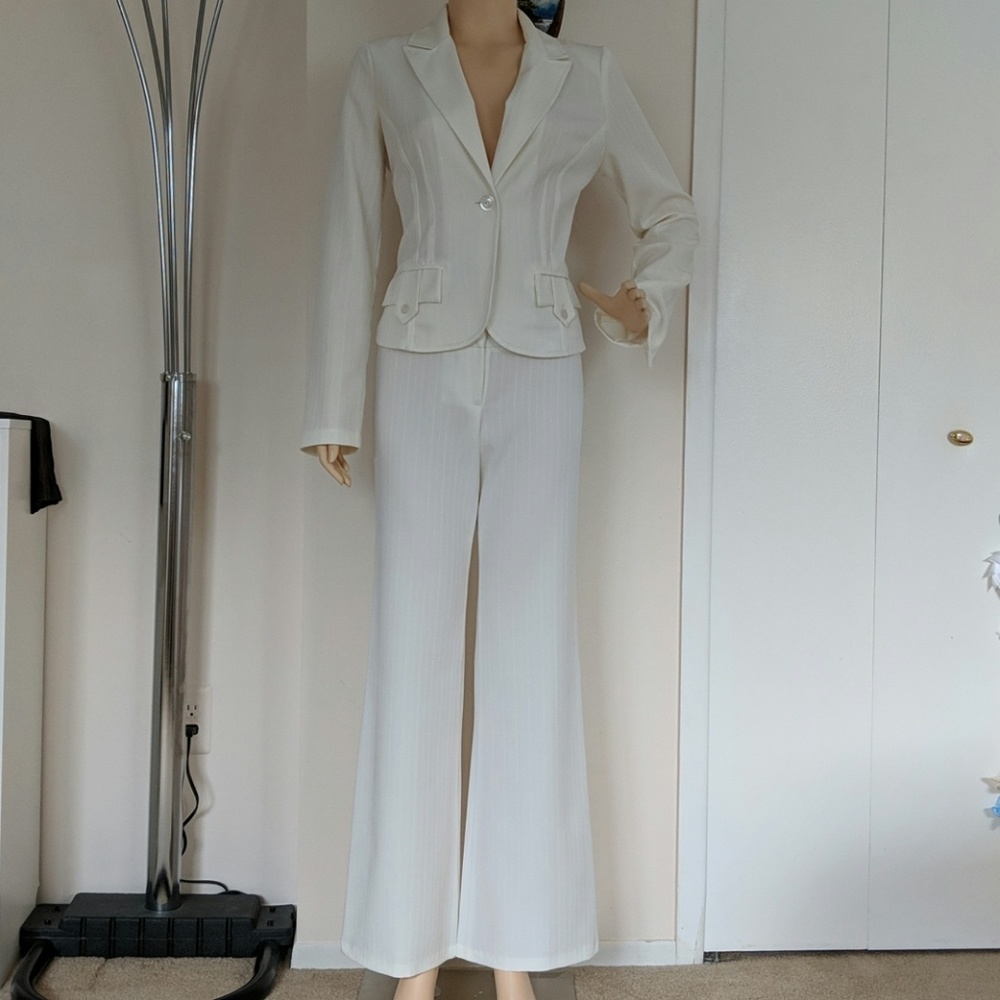 Ally B. Off white 2 piece business suit.
